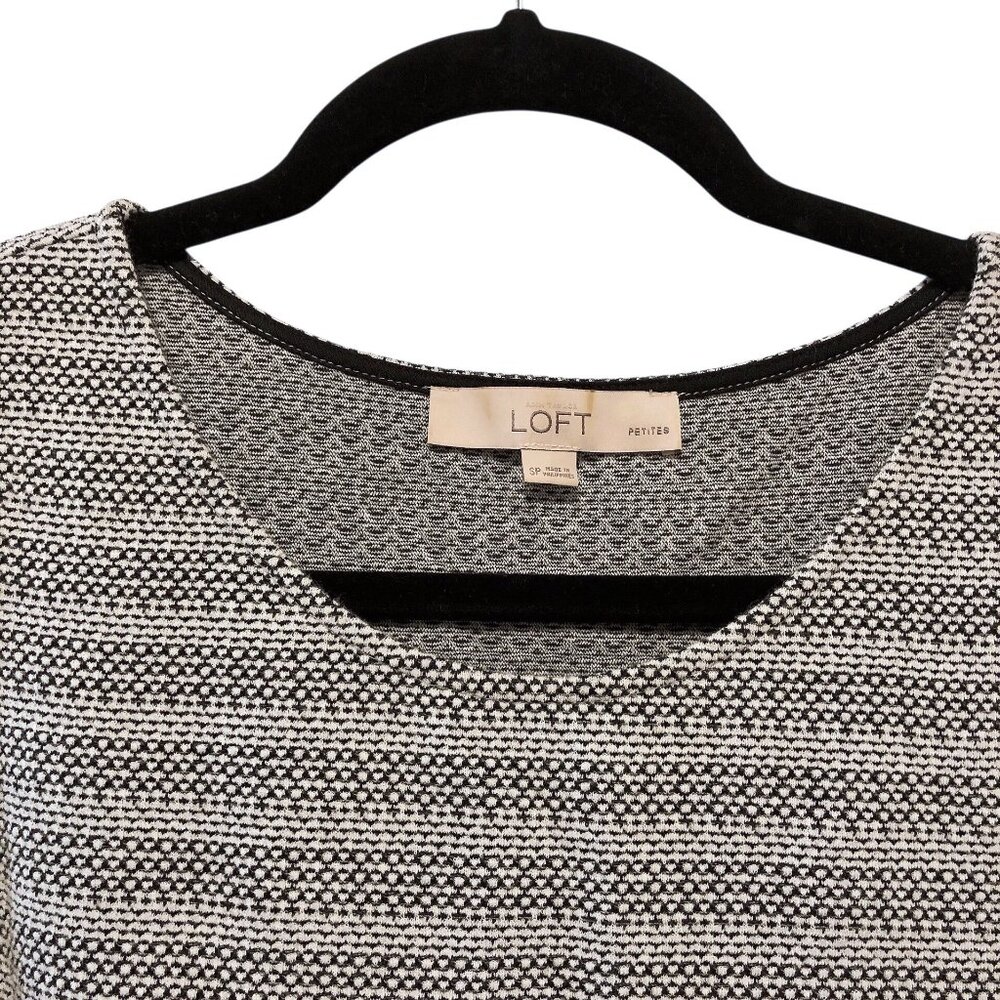 Loft Petite Gray Patterned Round Neck Sleeveless … - image 4